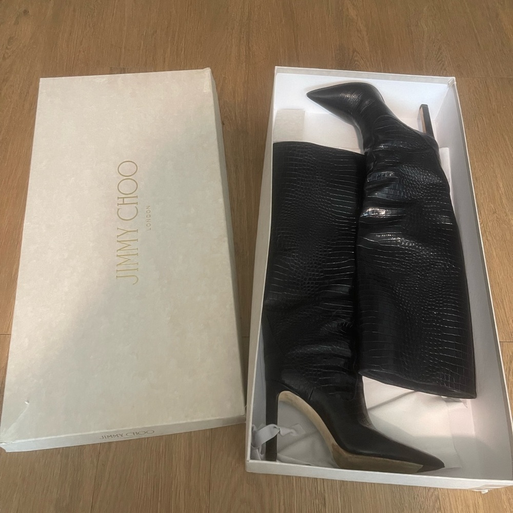 Navy Blue Jimmy Choo Croc Embossed Leather size 37.5